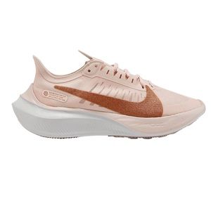 NWOT NIKE ZOOM GRAVITY ECHO PINK